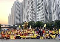 Hơn 100 thành viên nhóm chạy Times Runners phá giới hạn đường đua 10km