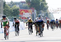 Cô gái giành HCV xe đạp địa hình SEA Games chiến thắng giải đường trường Bình Dương