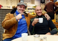 Cha của Tyson Fury từng dọa sẽ không nói chuyện với con nếu đấu Deontay Wilder