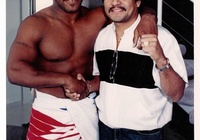 Bên cạnh Muhammad Ali, Mike Tyson còn thần tượng một võ sĩ hạng nhẹ