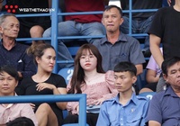 Huỳnh Anh đến Gò Đậu cổ vũ và gửi thông điệp ý nghĩa tới Quang Hải