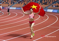 Kỷ lục gia SEA Games Nguyễn Thị Oanh cùng các “sao” điền kinh đua tốc độ tại Tay Ho Half Marathon 2020