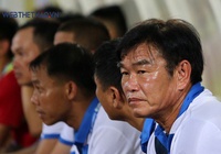 HLV Phan Thanh Hùng khen ngợi cầu thủ ghi bàn vào lưới Than Quảng Ninh