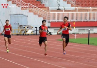 “Hot boy múa quạt” Trần Nhật Hoàng dẫn đầu Đông Nam Á chạy 400m mùa giải 2020