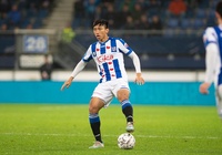 HLV Heerenveen khuyên Văn Hậu nên chơi bóng ở Hà Lan