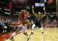 James Harden đưa ra chìa khóa cho điểm yếu phòng ngự của Houston Rockets