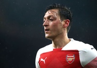 Unai Emery ra điều kiện để Mesut Ozil trở lại đội hình Arsenal