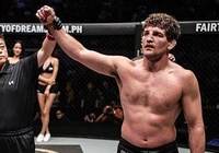 Ben Askren bật "chế độ nghiêm túc" cho UFC 235