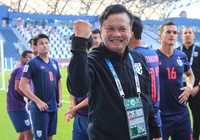 Không phải Kiatisuk, đây có thể là thầy mới của Văn Lâm tại Muangthong Utd?
