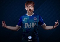 Trick quay lại đấu trường chuyên nghiệp châu Âu dưới màu áo Schalke 04