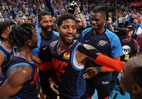 Cú ném định mệnh của Paul George lại giúp Golden State Warriors vui như trẩy hội