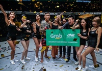 Chờ ngày Martin Nguyễn xuất chiến với một bài hát Việt!