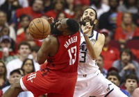 Cộng đồng mạng cạn lời với chiêu phòng thủ James Harden của Ricky Rubio