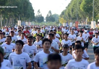 Chùm ảnh: "Dòng lũ" ở Mekong Delta Marathon 2019