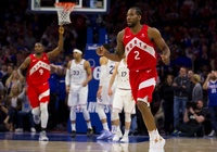 Toronto Raptors gỡ hòa ngay trên sân Philly nhờ công lớn của Kawhi Leonard trong ngày Joel Embiid mệt mỏi vì cảm cúm