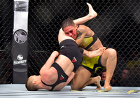 Cú slam cắm cổ của nhà tân vô địch Jessica Andrade liệu có phạm luật?