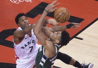 Kyle Lowry bật chế độ siêu sao, gánh Toronto Raptors hủy diệt Milwaukee Bucks