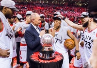 24 năm đợi chờ, Kawhi Leonard đưa Raptors vào NBA Finals, thách thức vương quyền nhà Warriors
