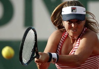 Roland Garros đòi lại hết tiền thưởng vì Anna Tatishvili đánh quá tệ!