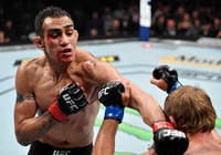 Cộng đồng mạng nói gì khi Donald Cerrone vs. Tony Ferguson phải kết thúc theo yêu cầu bác sĩ?