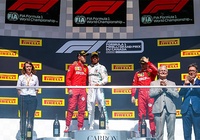 Canadian Grand Prix 2019: Vettel làm việc xưa nay hiếm khi leo lên đứng chung bục chiến thắng với Hamilton!
