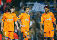 Barca bán Ronaldinho và Deco để... bảo vệ Lionel Messi