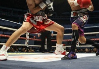 Vì sao footwork của boxing và MMA lại hoa mỹ hơn footwork kickboxing?