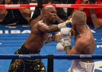 Floyd Mayweather cười khẩy vào ý định tái đấu của đội McGregor: "Một lũ hề!"