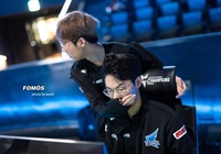 Lội ngược dòng trước Hanwha Life, Afreeca Freecs đặt một chân vào playoff