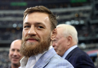 Nạn nhân bị Conor McGregor hành hung không thể rời nhà trong một tuần