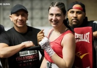 Băng nhóm cướp giật đụng nhầm nữ vô địch Boxing