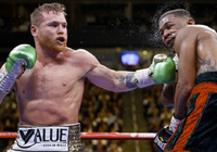 Nhà vô địch nhượng quyền Canelo Alvarez là ai?