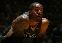 Andre Iguodala muốn ra đi, Memphis cũng chẳng cần giữ lại