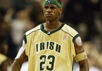 Chi hơn 10 tỉ cho áo đấu của King James, bạn có dám?