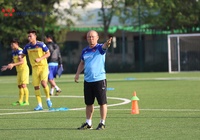 Thầy Park gặp khó khi "phân thân" cho ĐTQG và U22 Việt Nam