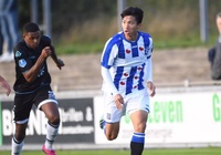 Văn Hậu thi đấu tiến bộ, chờ Heerenveen trao cơ hội