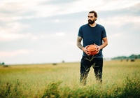 Oklahoma City Thunder đang cố đẩy "Aquaman" ra đường
