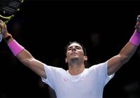 Kết quả quần vợt hôm nay, 16/11: Nadal lại thắng ngược Tsitsipas