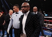Floyd Mayweather bất ngờ tuyên bố trở lại với võ đài vào năm 2020