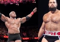 Bobby Lashley da đen, lực lưỡng bị nhầm lẫn với Rusev da trắng.... mũm mĩm?