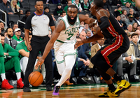 Công lớn thuộc về Jaylen Brown, Boston Celtics vượt qua Miami Heat