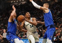 Giannis Antetokounmpo với 48 điểm cũng không thể đánh bại Mavericks thiếu vắng Luka Doncic