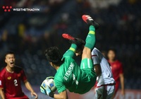 Bùi Tiến Dũng dính chấn thương sau trận gặp U23 UAE
