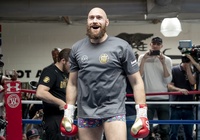 Để chuẩn bị tái đấu với Wilder, Tyson Fury "tự sướng" 7 lần 1 ngày