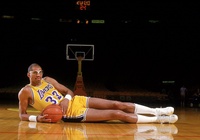 Kareem Abdul-Jabbar: "ông tổ" với tuyệt chiêu sky-hook