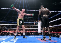 Nằm cáng trước Wilder chỉ là một chuyện "nhẹ tựa lông hồng" cho Tyson Fury