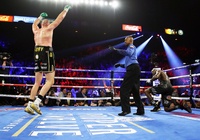 Có phải trọng tài đã cố thiên vị Deontay Wilder?