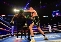 HLV của Deontay Wilder, ông Jay Deas không phải là người tung khăn xin hàng
