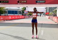 Kỷ lục thế giới chạy marathon nữ chính thức được công nhận sau… hơn 4 tháng thiết lập