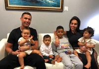 Bạn gái và các con của Ronaldo là ai?